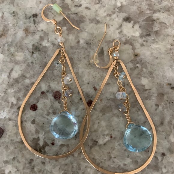 Jewelry - Delicate Gold and Baby Blue Earring